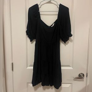 Black short sleeve dress
